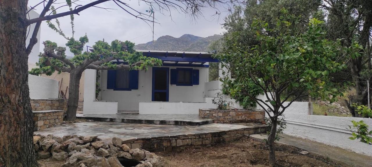 Chrysa'S Cottage House การิสโตส ภายนอก รูปภาพ