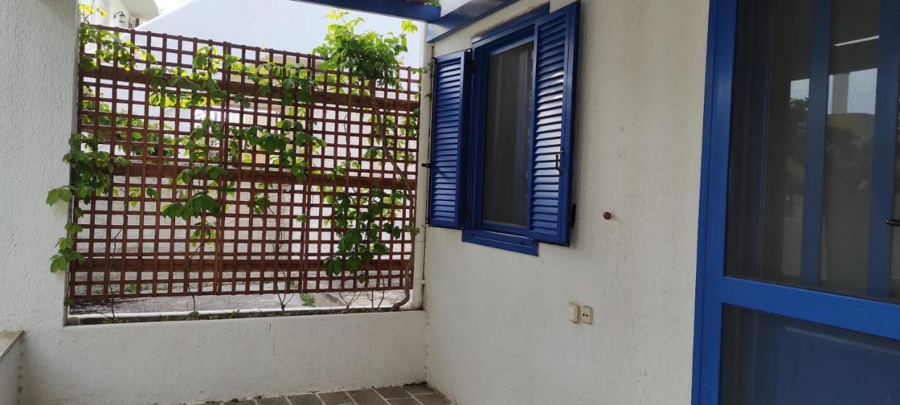 Chrysa'S Cottage House การิสโตส ภายนอก รูปภาพ